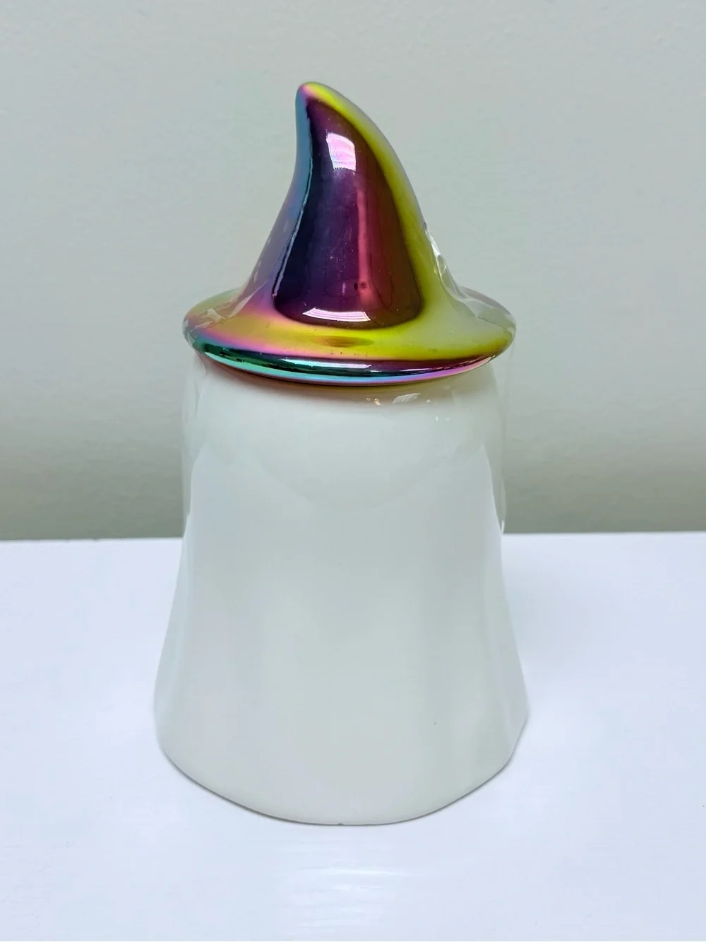 New! White Ceramic Ghost Figurine w/ Iridescent Hat as Lid Bullseye Playground